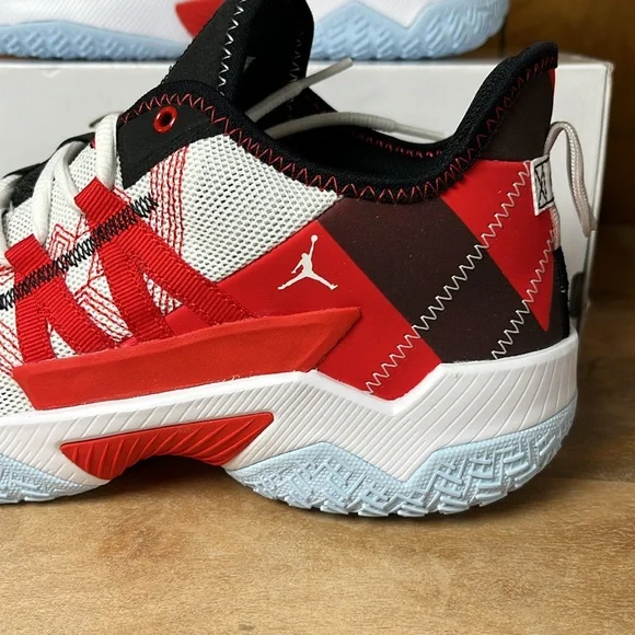 Jordan One Take 2 NWT Size 9.5 - Picture 2 of 5